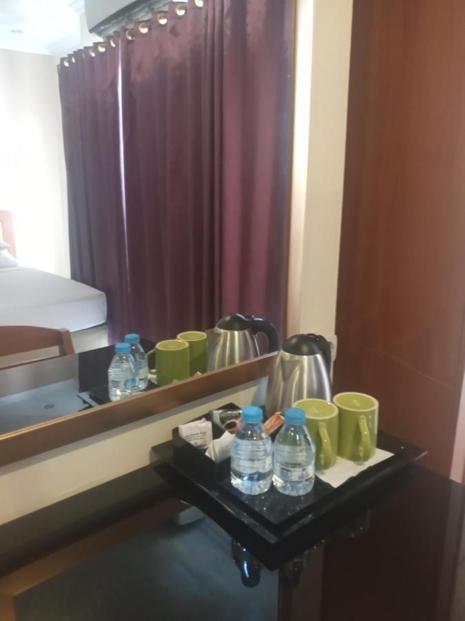 Hotel Celebes Manado Exteriör bild